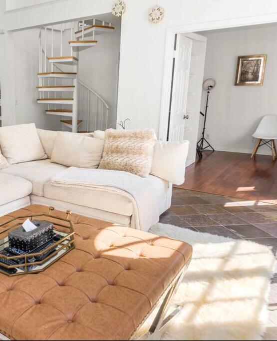 Stunning Mediterranean Mansion In Laurel Canyon Los Ángeles